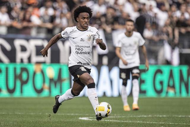 罗马诺：曼城青训队17岁小将正被多家俱乐部关注